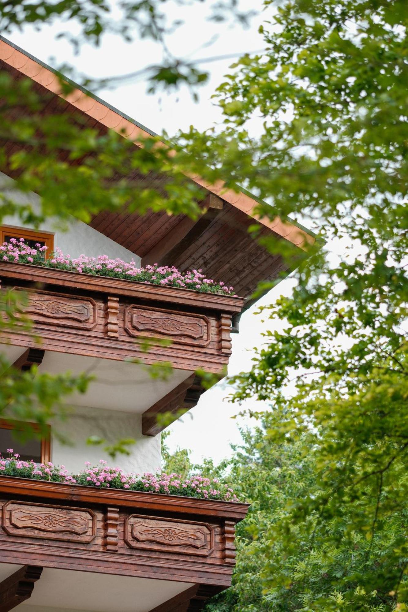 Hotel-Restaurant Kreuzberghof Tagungs- Und Veranstaltungshotel Tiefenbach  Exterior photo